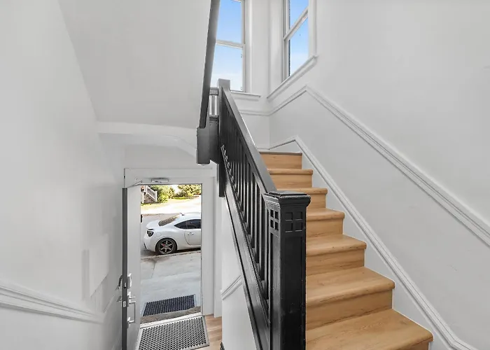 Shadyside 2e Bright Modern Private Bedroom With Shared Bathroom Privatunterkunft Pittsburgh