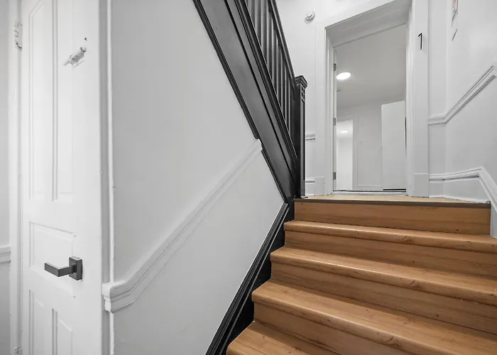 Shadyside 2e Bright Modern Private Bedroom With Shared Bathroom Privatunterkunft Pittsburgh